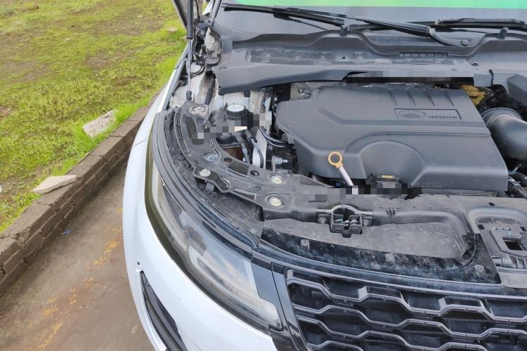 Used Land Rover Range Evoque 2020 249 PS R-DYNAMIC S Blackened Sport Technology Edition Engine Bay Right