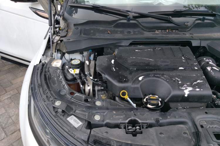 Used Land Rover Range Evoque 2020 249 PS R-DYNAMIC SE Sport Technology Edition Engine Bay Right