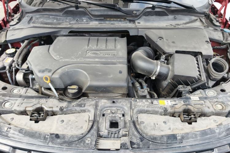 Used Land Rover Range Evoque 2020 249 PS R-DYNAMIC S Black Edition Sport Version Engine Bay