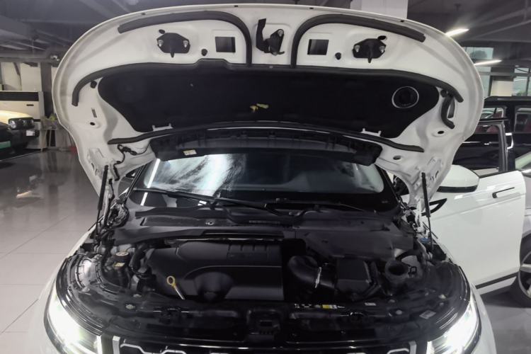 Used Land Rover Range Evoque 2020 249 PS Youth Edition Engine Bay
