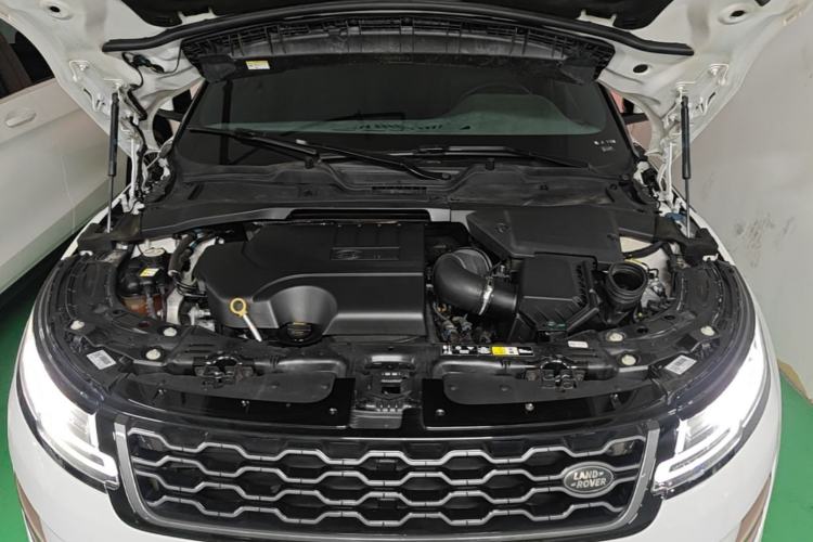 Used Land Rover Range Evoque 2020 249 PS R-DYNAMIC SE Sport Technology Edition Engine Bay