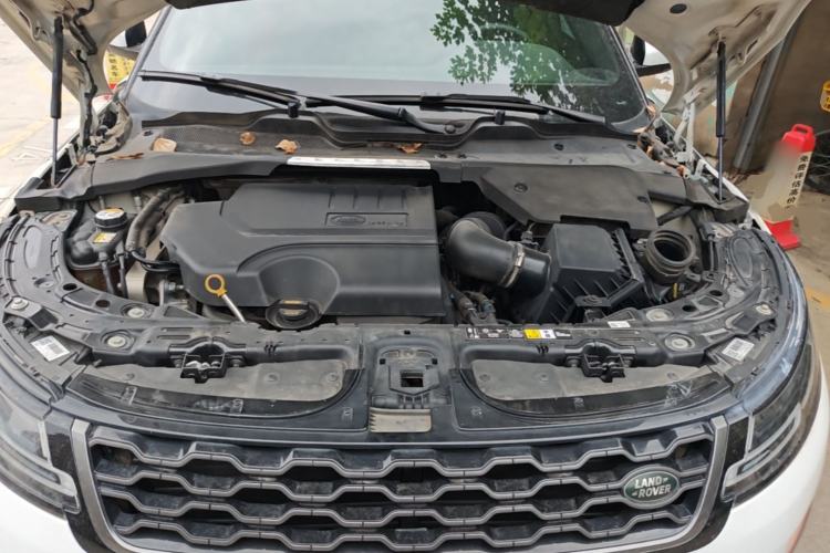 Used Land Rover Range Evoque 2020 249 PS R-DYNAMIC SE Sport Technology Edition Engine Bay