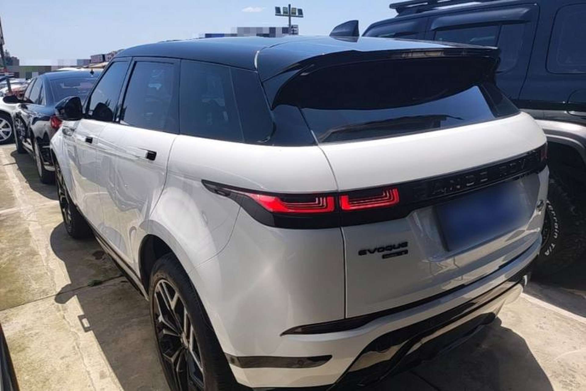Used Land Rover Range Evoque 2020 249 PS R-DYNAMIC S Sport Edition Exterior 2