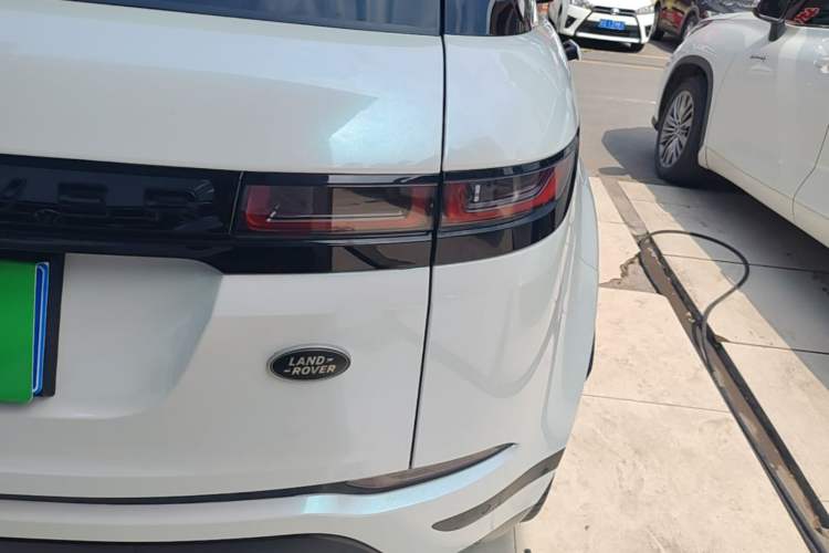 Used Land Rover Range Evoque 2020 249 PS R-DYNAMIC S Sport Edition Exterior 3