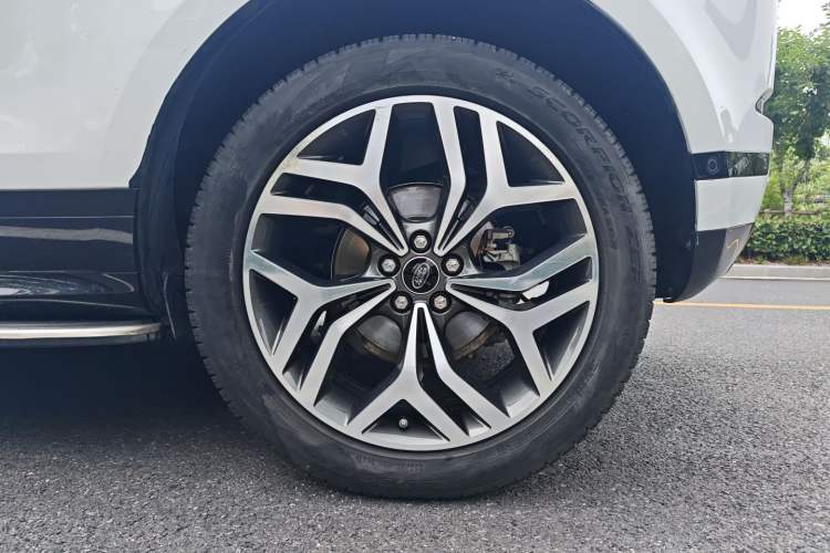 Used Land Rover Range Evoque 2020 249 PS R-DYNAMIC S Sport Edition Exterior 4