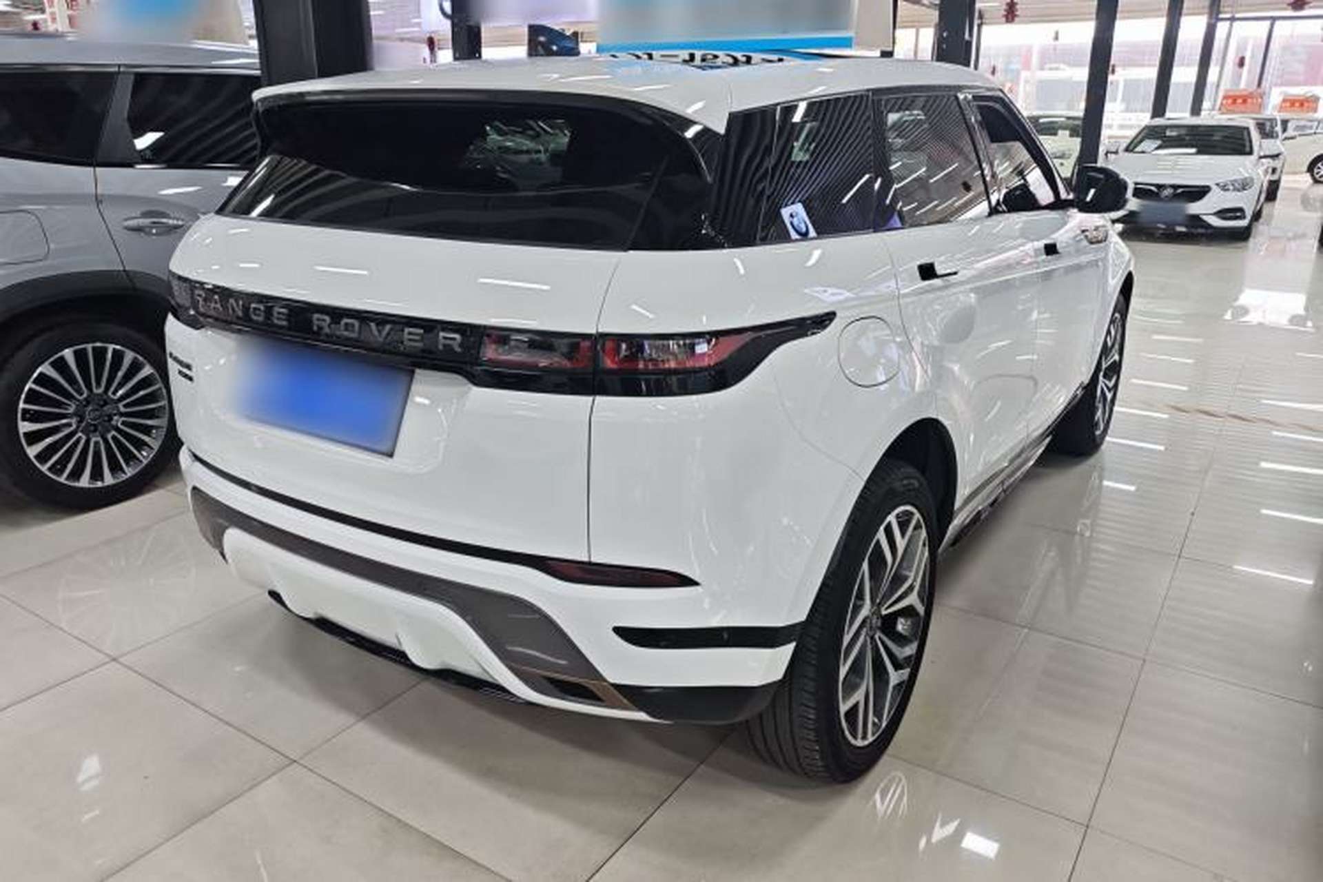Used Land Rover Range Evoque 2020 249 PS R-DYNAMIC S Sport Edition Exterior 5