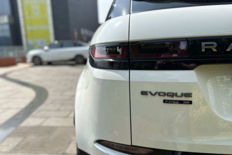 Used Land Rover Range Evoque 2020 249 PS R-DYNAMIC SE Sport Technology Edition Exterior 6