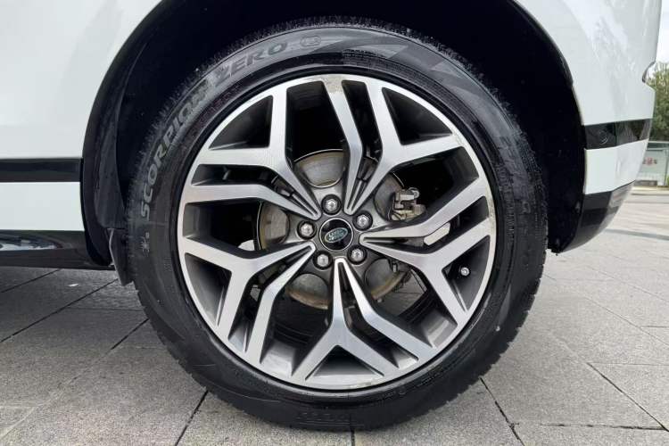 Used Land Rover Range Evoque 2020 249 PS R-DYNAMIC S Sport Edition Exterior 8