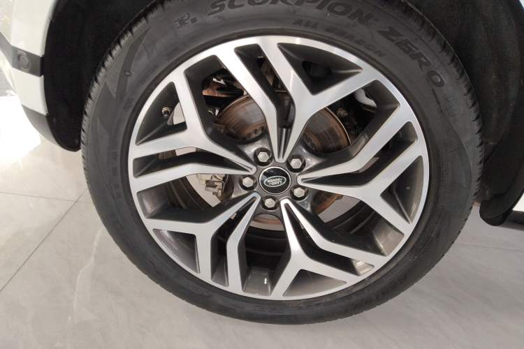 Used Land Rover Range Evoque 2020 249 PS R-DYNAMIC S Sport Edition Exterior 8