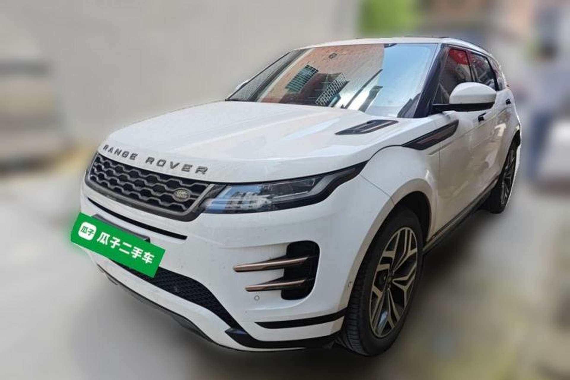 Used Land Rover Range Evoque 2020 249 PS R-DYNAMIC S Sport Edition Front Left 45 Deg