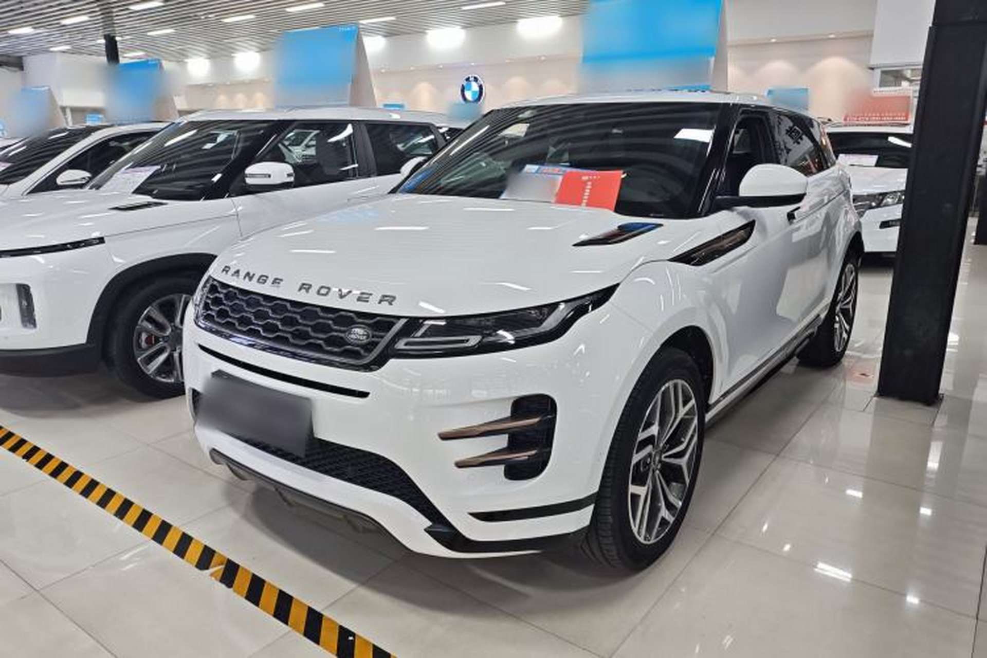 Used Land Rover Range Evoque 2020 249 PS R-DYNAMIC S Sport Edition Front Left 45 Deg