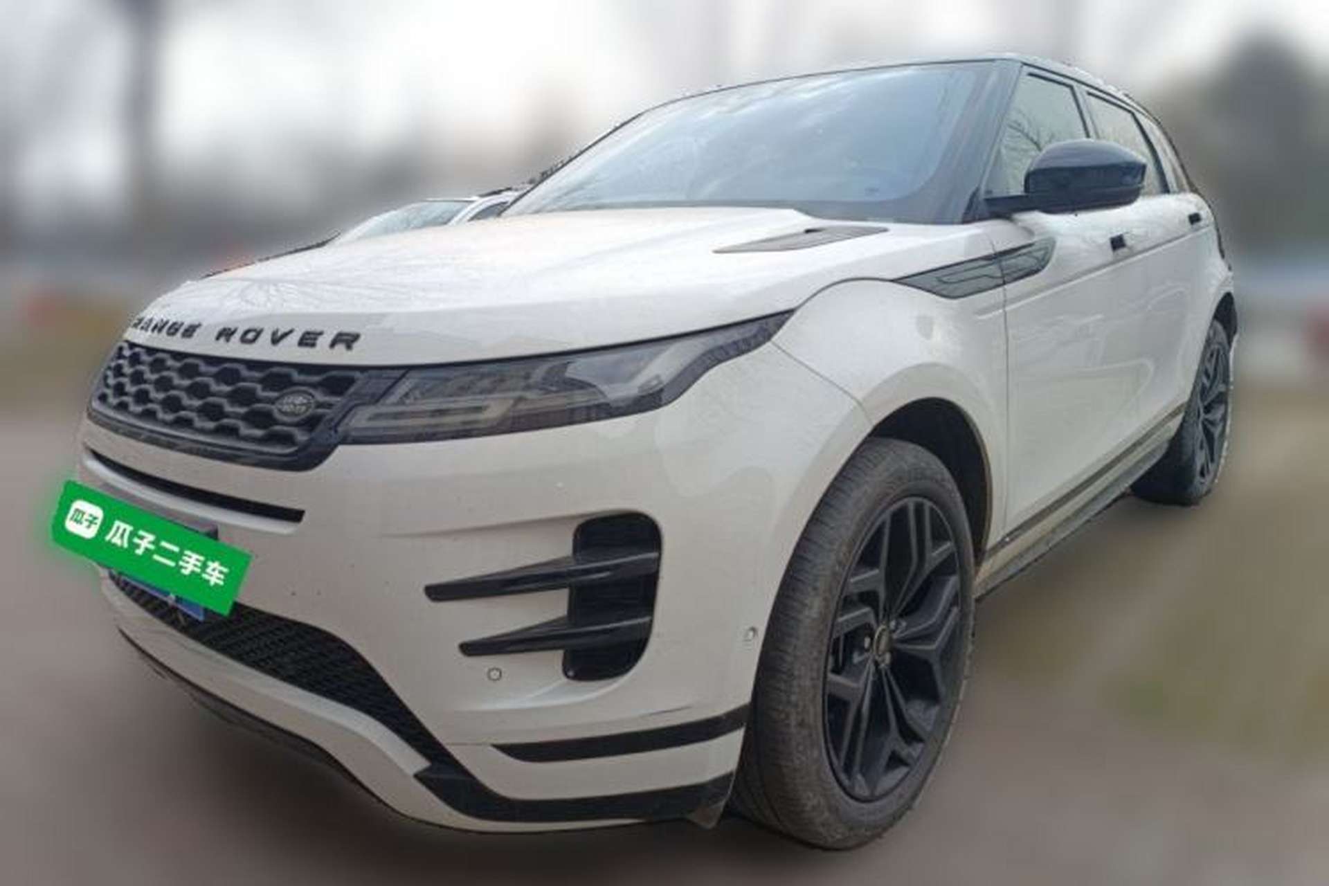 Used Land Rover Range Evoque 2020 249 PS R-DYNAMIC S Sport Edition Front Left 45 Deg