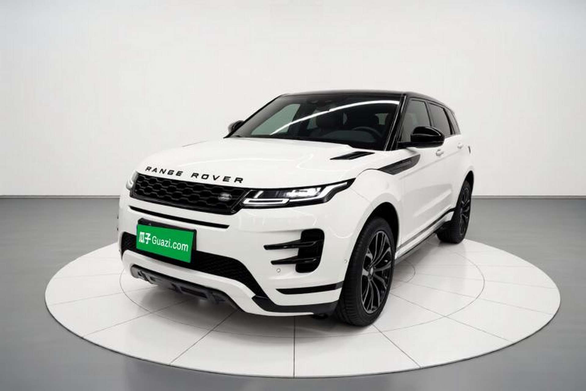 Used Land Rover Range Evoque 2020 249 PS R-DYNAMIC S Black Edition Sport Version Front Left 45 Deg
