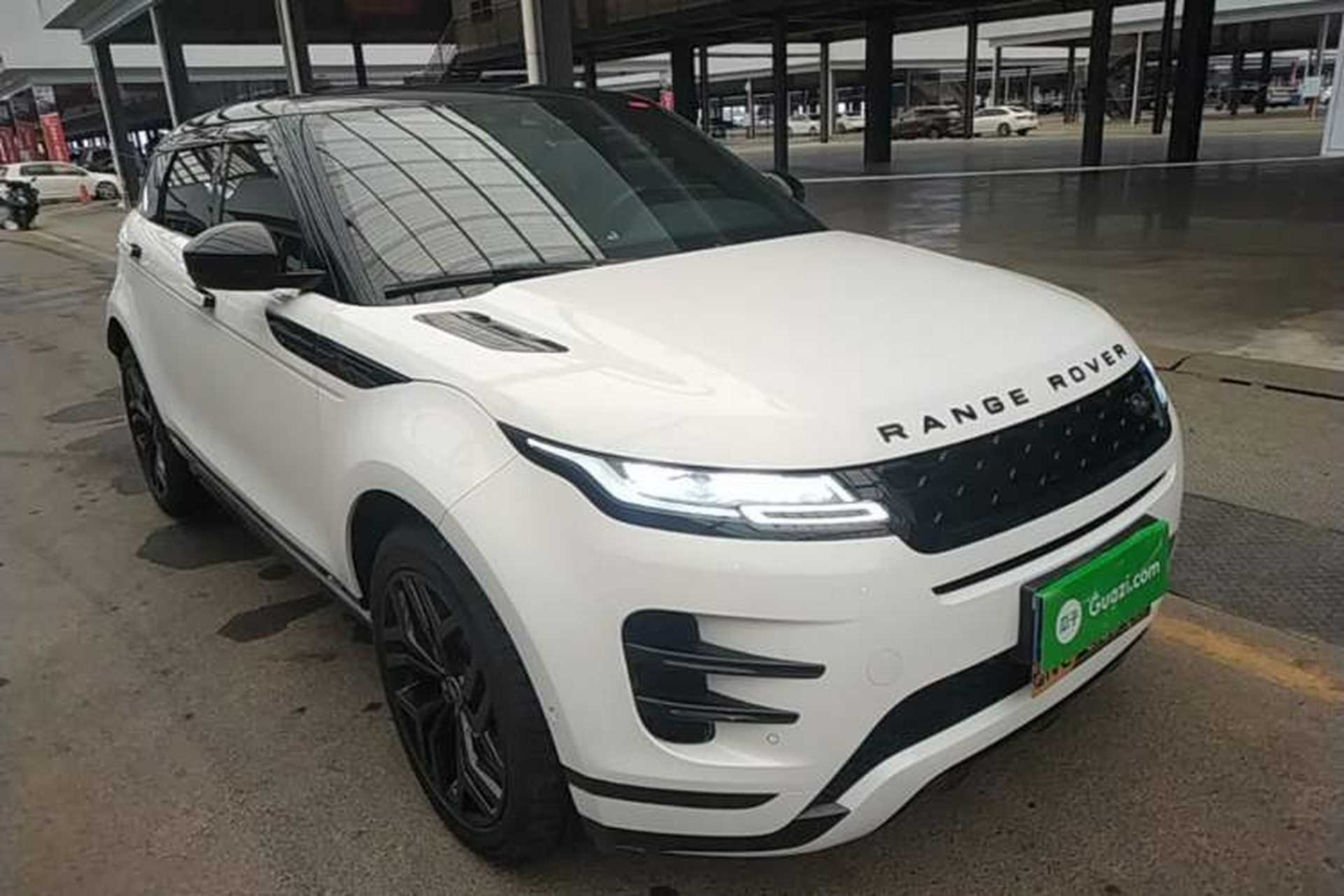 Used Land Rover Range Evoque 2020 249 PS R-DYNAMIC S Black Edition Sport Version Front Right 45 Deg
