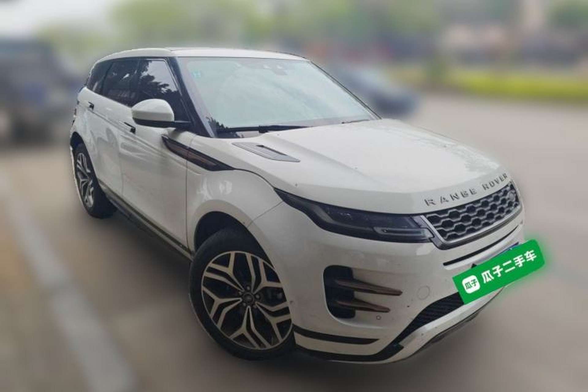 Used Land Rover Range Evoque 2020 249 PS R-DYNAMIC S Sport Edition Front Right 45 Deg