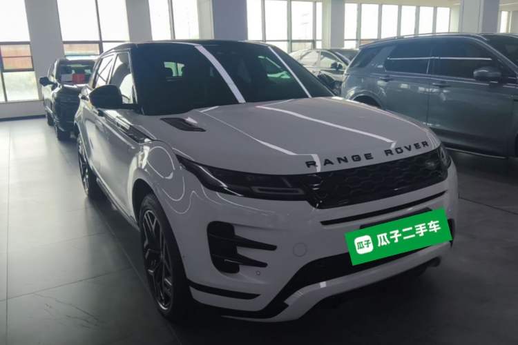 Used Land Rover Range Evoque 2020 249 PS R-DYNAMIC S Blackened Sport Technology Edition Front Right 45 Deg