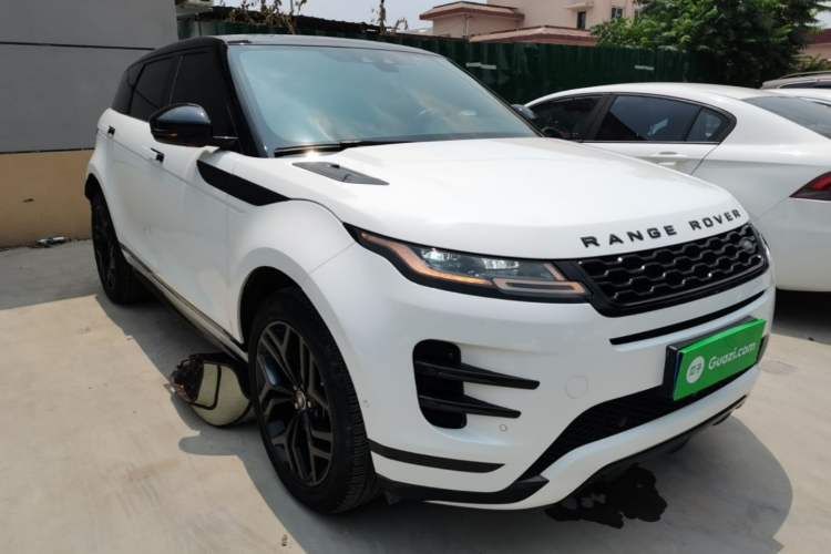 Used Land Rover Range Evoque 2020 249 PS R-DYNAMIC S Black Edition Sport Version Front Right 45 Deg