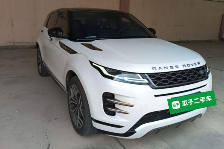 Used Land Rover Range Evoque 2020 249 PS R-DYNAMIC SE Sport Technology Edition Front Right 45 Deg