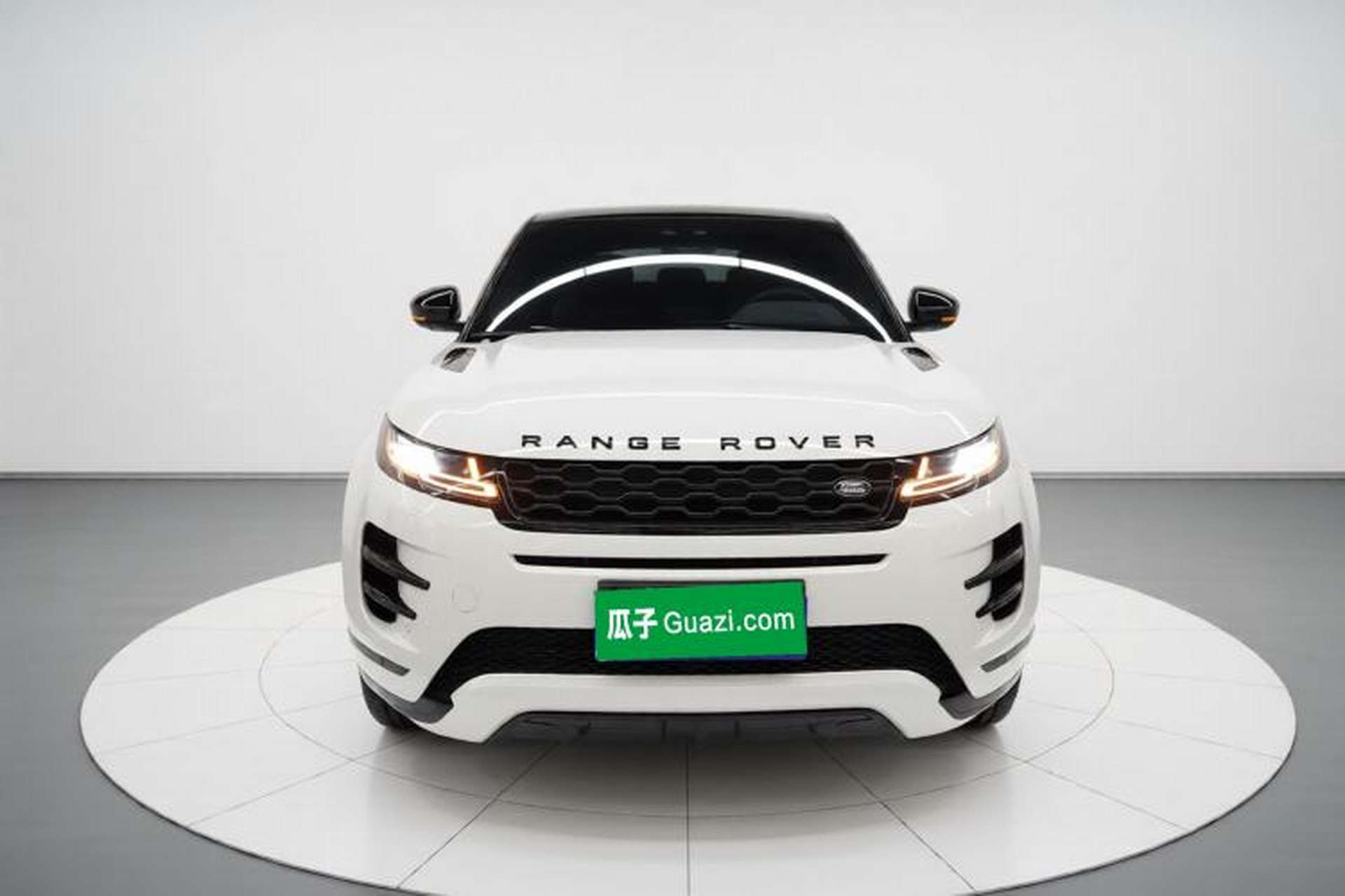 Used Land Rover Range Evoque 2020 249 PS R-DYNAMIC S Black Edition Sport Version Front