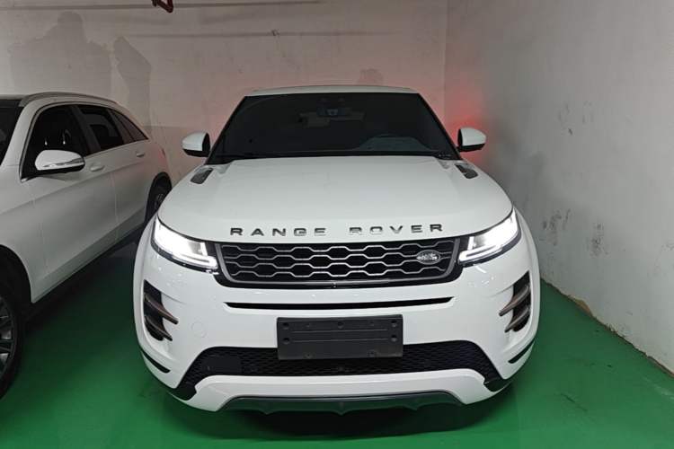 Used Land Rover Range Evoque 2020 249 PS R-DYNAMIC SE Sport Technology Edition Front