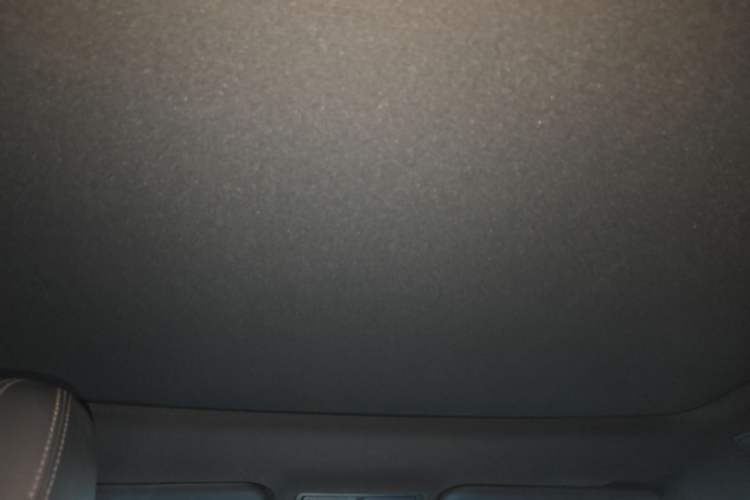 Used Land Rover Range Evoque 2020 249 PS R-DYNAMIC SE Sport Technology Edition Headliner