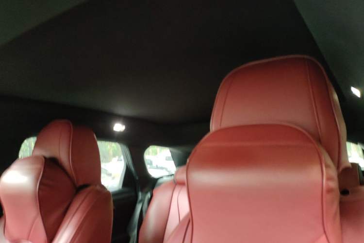 Used Land Rover Range Evoque 2020 249 PS R-DYNAMIC SE Sport Technology Edition Headliner