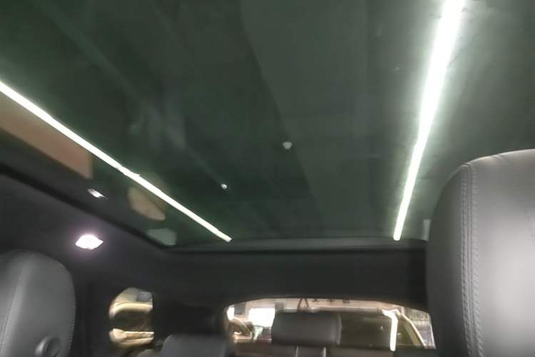 Used Land Rover Range Evoque 2020 249 PS R-DYNAMIC S Sport Edition Headliner