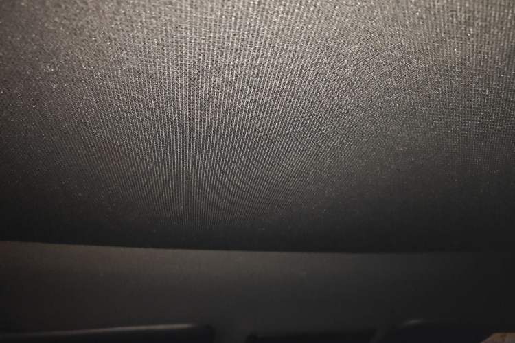 Used Land Rover Range Evoque 2020 249 PS R-DYNAMIC SE Sport Technology Edition Headliner