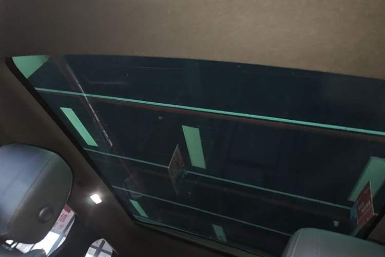 Used Land Rover Range Evoque 2020 249 PS R-DYNAMIC SE Sport Technology Edition Headliner