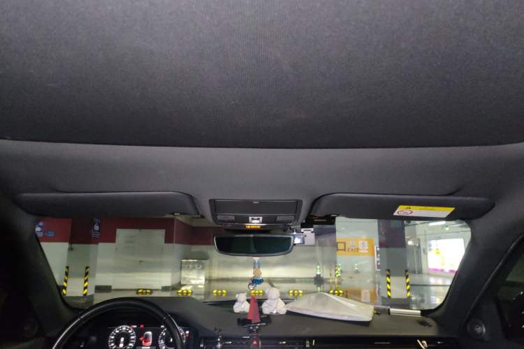 Used Land Rover Range Evoque 2020 249 PS R-DYNAMIC S Sport Edition Headliner