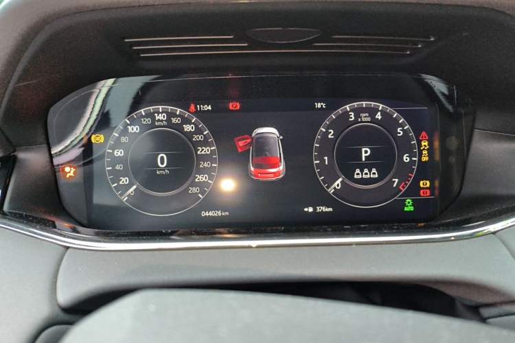Used Land Rover Range Evoque 2020 249 PS R-DYNAMIC S Blackened Sport Technology Edition Instrument Cluster