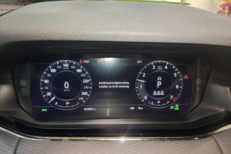 Used Land Rover Range Evoque 2020 249 PS R-DYNAMIC S Black Edition Sport Version Instrument Cluster