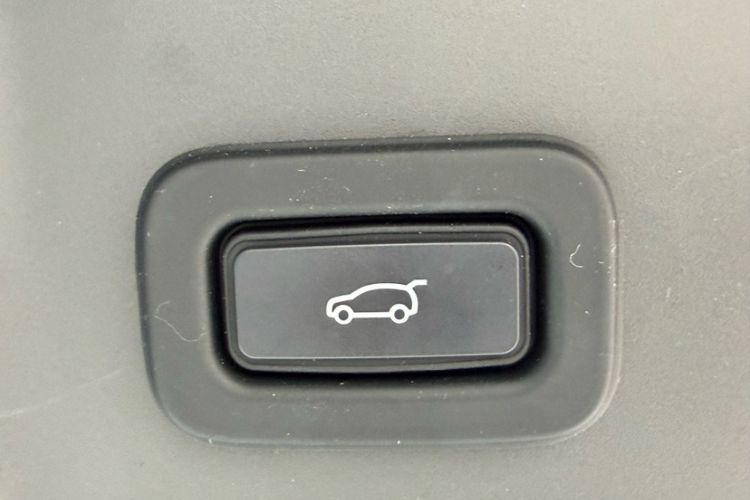 Used Land Rover Range Evoque 2020 249 PS R-DYNAMIC S Sport Edition Interior 1