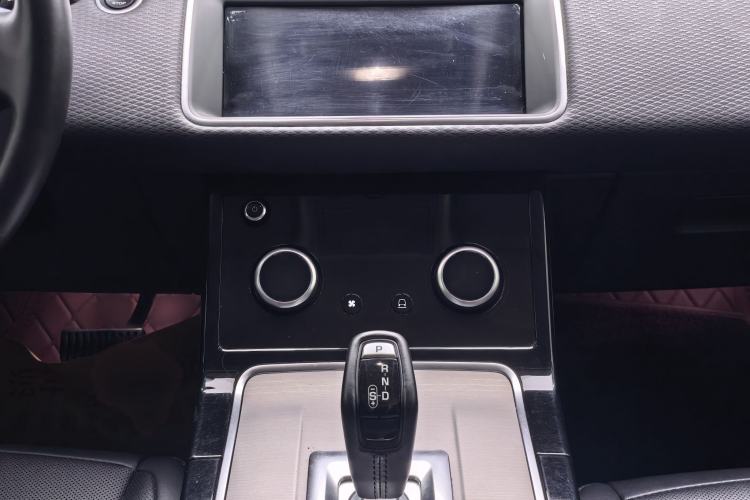 Used Land Rover Range Evoque 2020 249 PS Youth Edition Interior 1