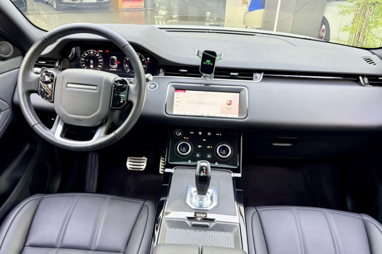 Used Land Rover Range Evoque 2020 249 PS R-DYNAMIC S Sport Edition Interior 2