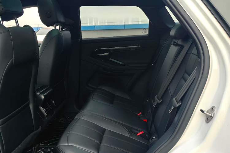 Used Land Rover Range Evoque 2020 249 PS R-DYNAMIC S Sport Edition Interior 2