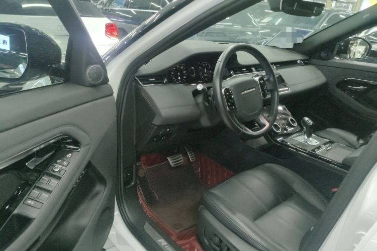 Used Land Rover Range Evoque 2020 249 PS R-DYNAMIC SE Sport Technology Edition Interior 3