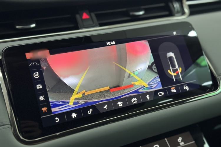 Used Land Rover Range Evoque 2020 249 PS R-DYNAMIC SE Sport Technology Edition Interior 3