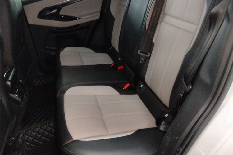 Used Land Rover Range Evoque 2020 249 PS R-DYNAMIC S Sport Edition Interior 4
