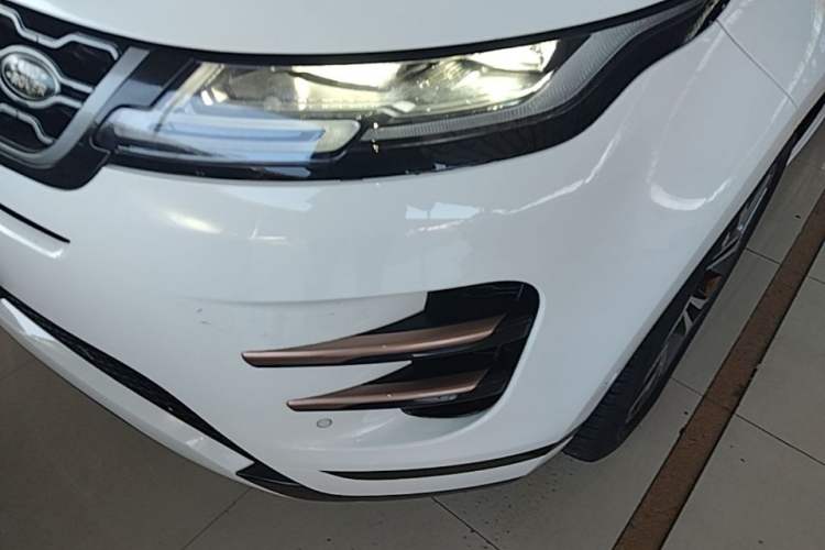 Used Land Rover Range Evoque 2020 249 PS R-DYNAMIC SE Sport Technology Edition Left Front Headlight