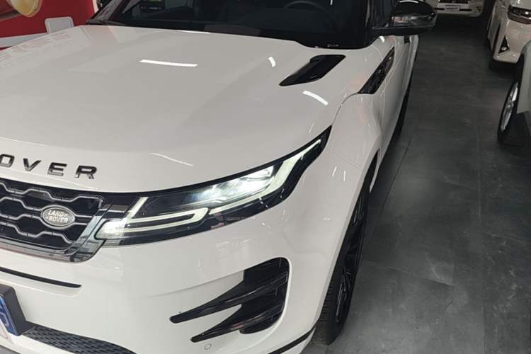 Used Land Rover Range Evoque 2020 249 PS R-DYNAMIC S Black Edition Sport Version Left Front Headlight