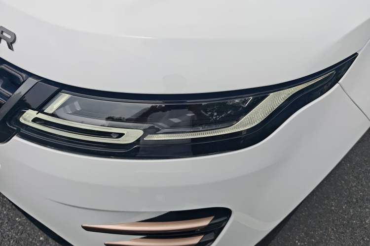 Used Land Rover Range Evoque 2020 249 PS R-DYNAMIC S Sport Edition Left Front Headlight