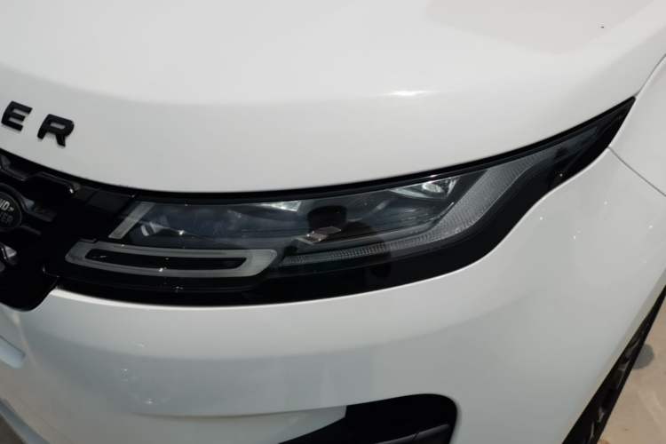 Used Land Rover Range Evoque 2020 249 PS R-DYNAMIC S Black Edition Sport Version Left Front Headlight
