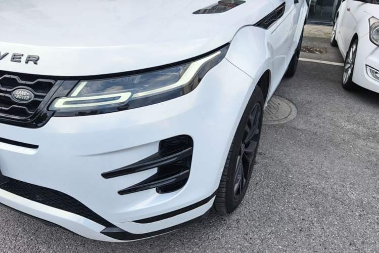 Used Land Rover Range Evoque 2020 249 PS R-DYNAMIC S Black Edition Sport Version Left Front Headlight