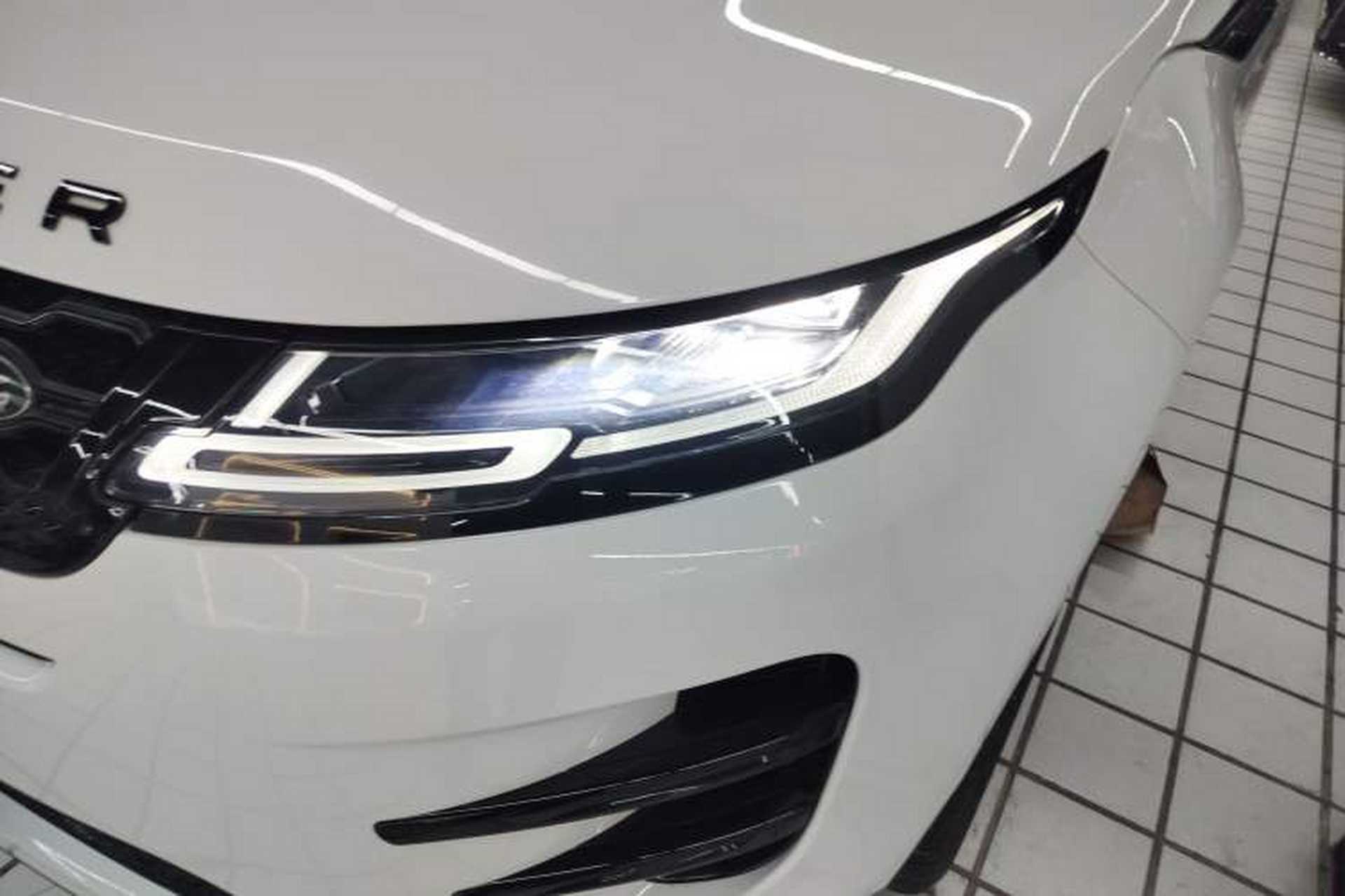 Used Land Rover Range Evoque 2020 249 PS R-DYNAMIC S Black Edition Sport Version Left Front Headlight