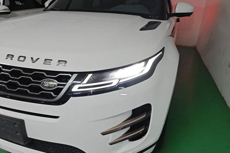 Used Land Rover Range Evoque 2020 249 PS R-DYNAMIC SE Sport Technology Edition Left Front Headlight
