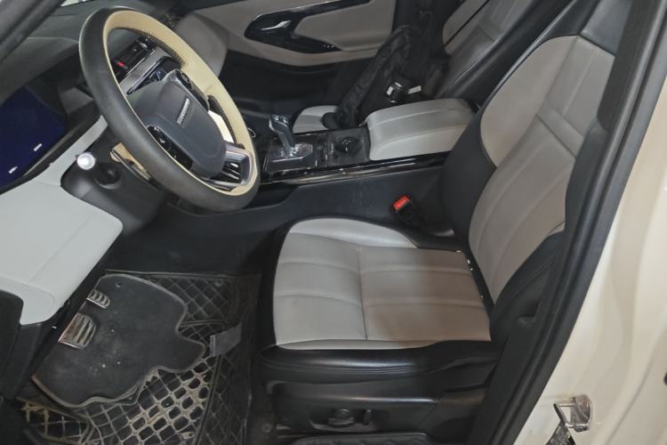 Used Land Rover Range Evoque 2020 249 PS R-DYNAMIC SE Sport Technology Edition Left Front Seat