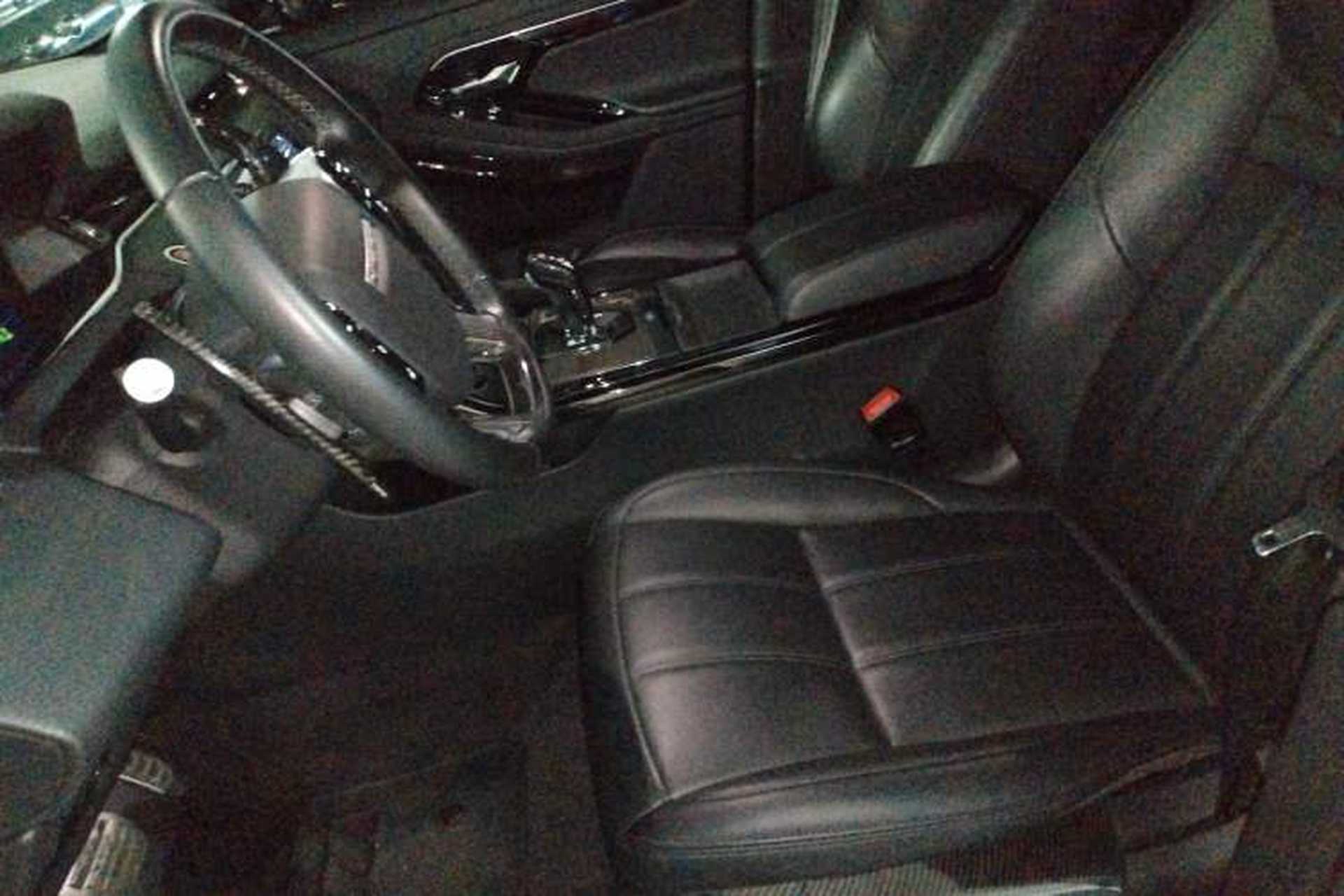 Used Land Rover Range Evoque 2020 249 PS R-DYNAMIC S Black Edition Sport Version Left Front Seat