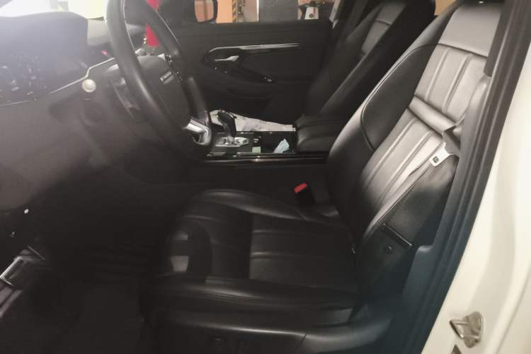 Used Land Rover Range Evoque 2020 249 PS R-DYNAMIC SE Sport Technology Edition Left Front Seat