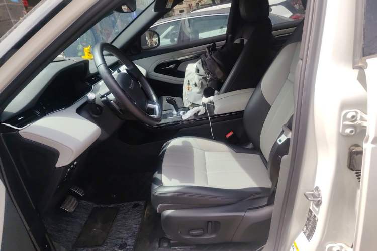 Used Land Rover Range Evoque 2020 249 PS R-DYNAMIC S Sport Edition Left Front Seat